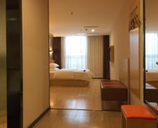 China Sichuan Yibin vacation rental compare prices direct by owner 13711984