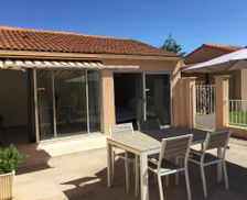 France Languedoc-Roussillon Saint-Quentin-la-Poterie vacation rental compare prices direct by owner 29816156