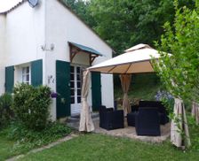 France Aquitaine Lamothe-Montravel vacation rental compare prices direct by owner 26698467