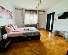 Romania Mehedinti Orşova vacation rental compare prices direct by owner 27029050