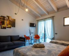Italy Lombardy Poggiridenti vacation rental compare prices direct by owner 13784876