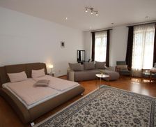 Romania Brasov Braşov vacation rental compare prices direct by owner 12192302