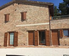 Italy Marche Urbino vacation rental compare prices direct by owner 14449424