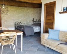 Italy Marche Pergola vacation rental compare prices direct by owner 30025195