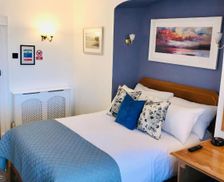 United Kingdom Cornwall Port Isaac vacation rental compare prices direct by owner 14126398