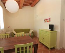 Italy Tuscany Cecina vacation rental compare prices direct by owner 18057082