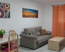 Spain Andalucía Algeciras vacation rental compare prices direct by owner 5910988
