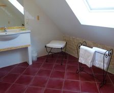 France Centre Saint-Jean-Saint-Germain vacation rental compare prices direct by owner 15666044