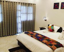 India West Bengal Shānti Niketan vacation rental compare prices direct by owner 14189407