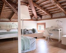 Italy Veneto Burano vacation rental compare prices direct by owner 13516547