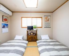 Japan Yamanashi Fujiyoshida vacation rental compare prices direct by owner 14258893