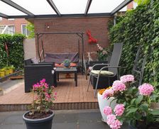 Netherlands Zuid-Holland Rotterdam vacation rental compare prices direct by owner 14062732