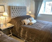 United Kingdom Cheshire Knutsford vacation rental compare prices direct by owner 17905896