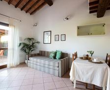 Italy Tuscany Vada vacation rental compare prices direct by owner 13710917