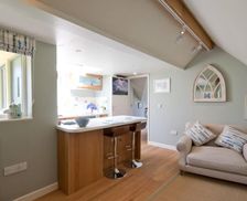 United Kingdom Dorset Lyme Regis vacation rental compare prices direct by owner 15054774