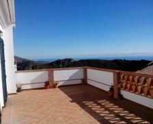 Spain Andalucía Casares vacation rental compare prices direct by owner 19697903