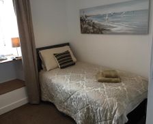 United Kingdom Anglesey Holyhead vacation rental compare prices direct by owner 13866087