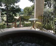 France Provence-Alpes-Côte d'Azur Velaux vacation rental compare prices direct by owner 16048623