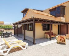Spain Fuerteventura Costa Calma vacation rental compare prices direct by owner 14886621