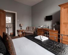 United Kingdom North Yorkshire Harrogate vacation rental compare prices direct by owner 13985122