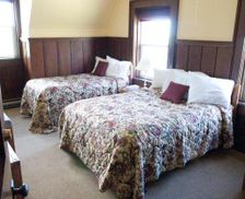 Canada Alberta Waterton Park vacation rental compare prices direct by owner 11924763