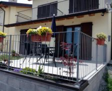 Italy Lombardy Tremosine Sul Garda vacation rental compare prices direct by owner 14794567