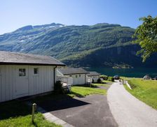 Norway Møre og Romsdal Geiranger vacation rental compare prices direct by owner 18246870