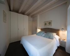 Italy Lombardy Chiavenna vacation rental compare prices direct by owner 13834365