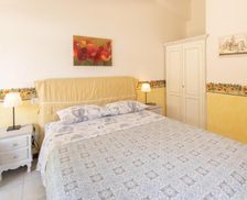Italy Marche San Ginesio vacation rental compare prices direct by owner 16074299