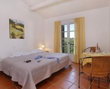 France Languedoc-Roussillon Octon vacation rental compare prices direct by owner 16416720