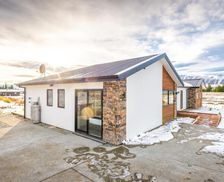 New Zealand Canterbury Lake Tekapo vacation rental compare prices direct by owner 29811855
