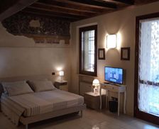 Italy Lombardy Mantova vacation rental compare prices direct by owner 14119513