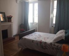 France Centre Saint-Gaultier vacation rental compare prices direct by owner 17842152