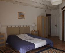 France Aquitaine Saint-Amand-de-Coly vacation rental compare prices direct by owner 13780213