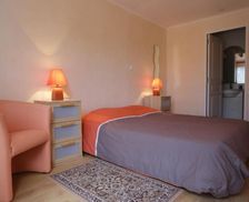 France Aquitaine Saint-Amand-de-Coly vacation rental compare prices direct by owner 14050992