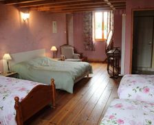 France Burgundy Bourg-le-Comte vacation rental compare prices direct by owner 12984376