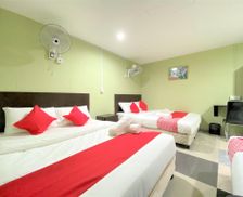 Malaysia Penang Batu Ferringhi vacation rental compare prices direct by owner 15575603