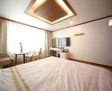 South Korea Chungcheongnam-Do Boryeong vacation rental compare prices direct by owner 13957591