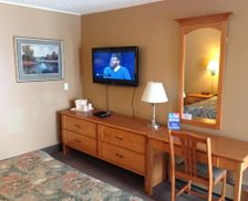 Canada Saskatchewan Moose Jaw vacation rental compare prices direct by owner 11918267