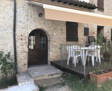 Italy Umbria Montefalco vacation rental compare prices direct by owner 18063148