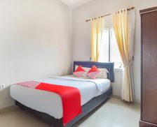 Indonesia Sumatra Palembang vacation rental compare prices direct by owner 17468349