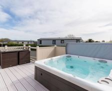 United Kingdom Gloucestershire South Cerney vacation rental compare prices direct by owner 7115809