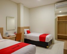 Indonesia Central Java Srondolwetan vacation rental compare prices direct by owner 13957270