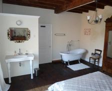 France New Aquitaine La Péruse vacation rental compare prices direct by owner 13662227