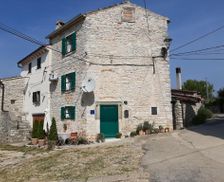 Croatia Istria Bale vacation rental compare prices direct by owner 14761869