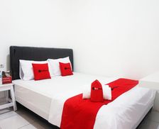 Indonesia East Java Blitar vacation rental compare prices direct by owner 13945095