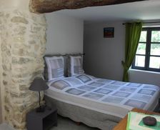 France Provence-Alpes-Côte d'Azur Crestet vacation rental compare prices direct by owner 14270697