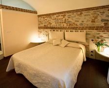 Italy Piedmont Venaria Reale vacation rental compare prices direct by owner 16052272