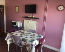 France Languedoc-Roussillon Balaruc-les-Bains vacation rental compare prices direct by owner 8774419