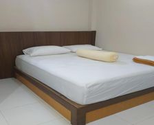 Indonesia Central Sulawesi Palu vacation rental compare prices direct by owner 14040472